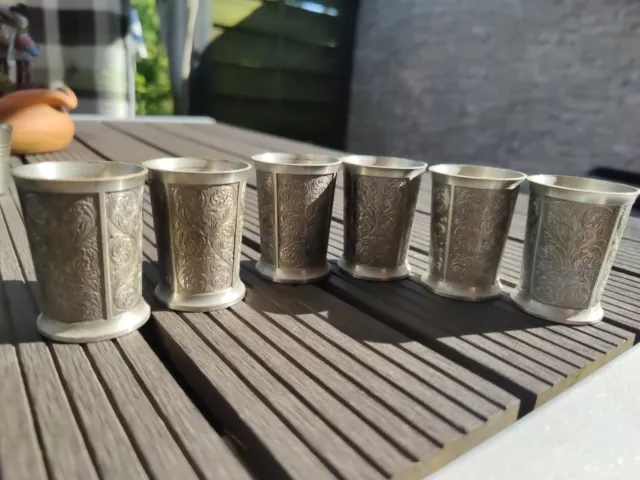 6 Zinn Becher Schnaps Ornamente