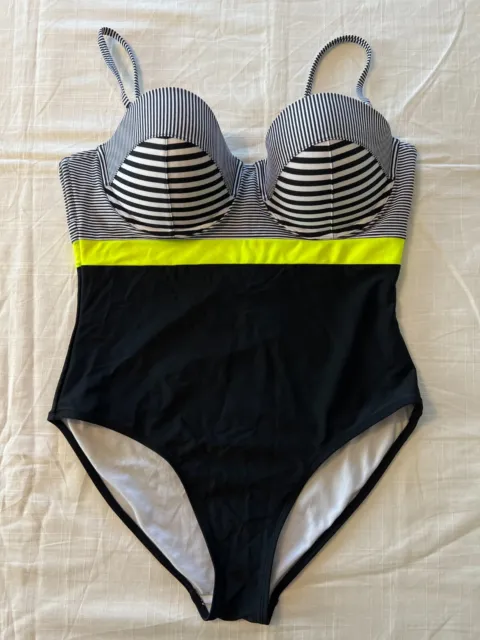 Old Navy Women's Striped One-Piece Swimsuit NWT XL