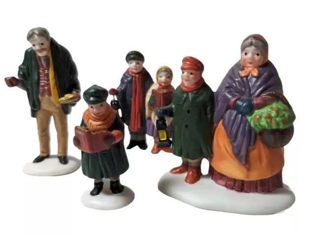 Dept 56 Heritage Village Collection Carolers on the Doorstep 5570-0 New