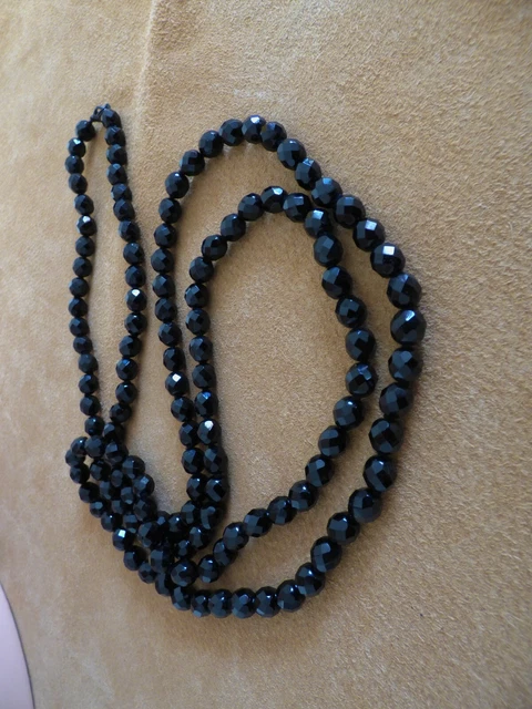 Collier Sautoir Perles En Verre Facettées Noir - Occasion Très Bon état - Sans Marque
