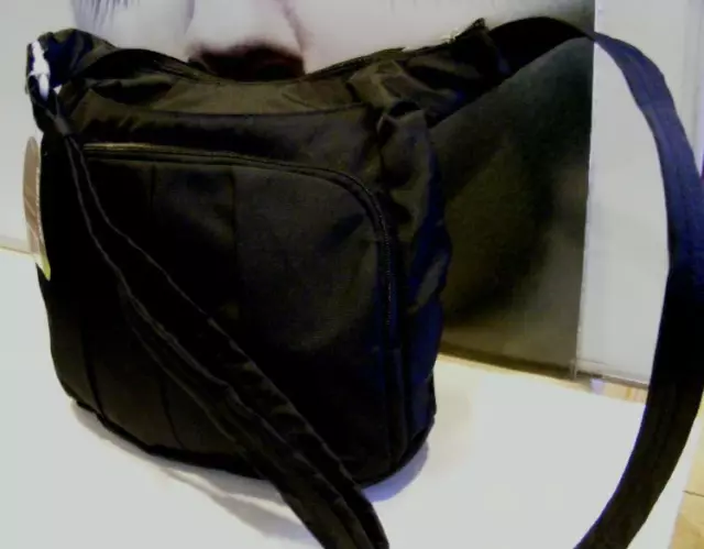 NWT RFID Crossbody Purse TRAVELON Anti Theft Black BAG Satchel Travel ORGANIZER
