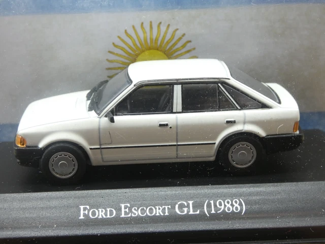 Modèle Réduit Voiture 1/43 Ford Escort 1.3 GL 1982 - Marque IXO/Altaya - Neuf