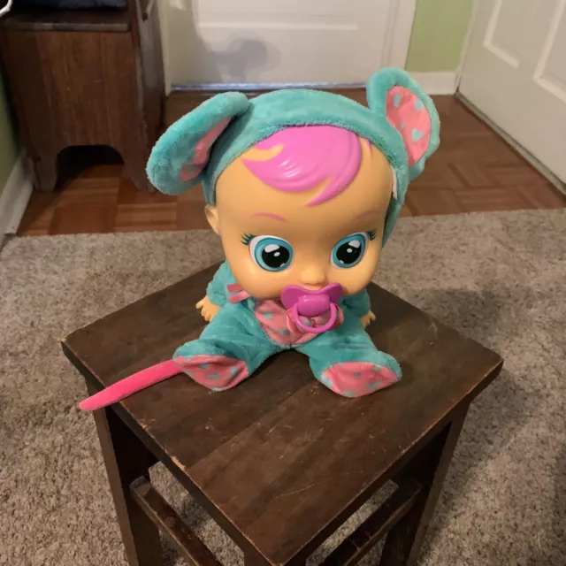 Cry Baby Lea Doll With Pacifier IMC Toys