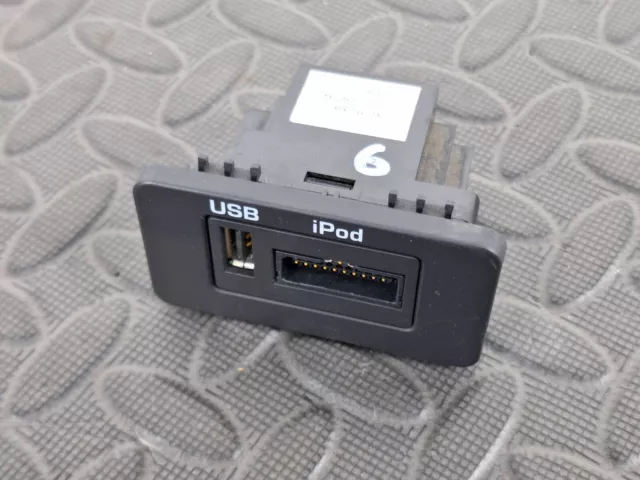 Range Rover Vogue L322 Usb Ipod Port Ah22-19C166-Aa