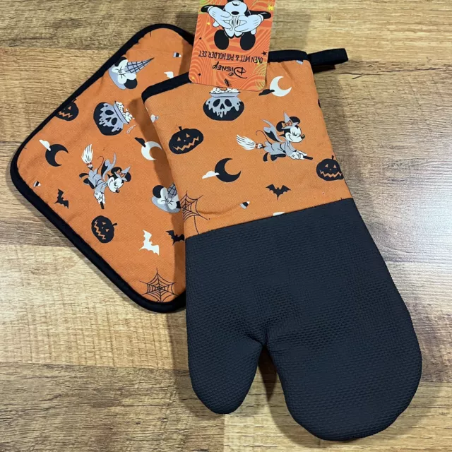 Disney Minnie Mouse Oversized Oven Mitt Pot Holder Witch Hat Broom Bats Pumpkins