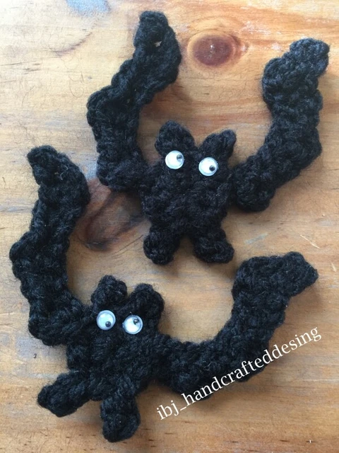 2 Handgefertigte Häkelacryl 🙂 Fledermäuse 🙂 Applikation Nähen Trimmen Kleidung Halloween