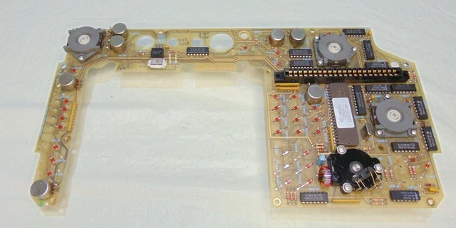 Tektronix 495P Spectrum Analyzer p/n 670-7947-03  Front Panel Board TESTED