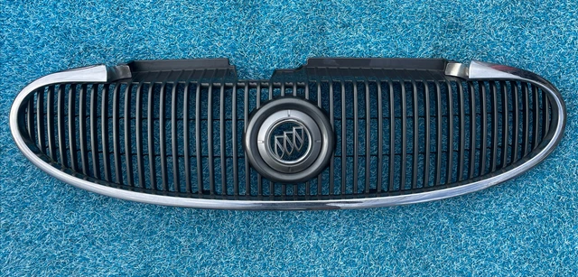 2004-2007  Buick Rainier Front Grille Grill W Emblem Badge Oem Clean