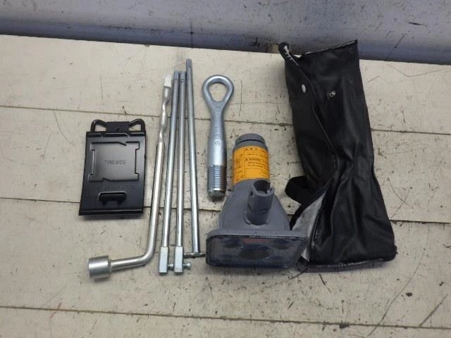 NISSAN NV350 CARAVAN 2013 Toolkit 99550VX210 [USATO] [PA88144758]