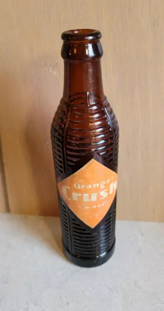 1940's ORANGE CRUSH Amber Brown 7 oz. Soda Pop Bottle Ribbed ACL Canada