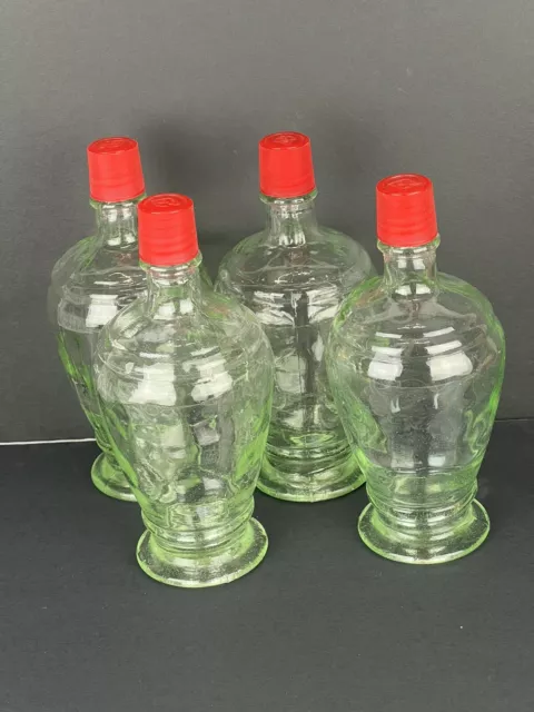 "Juego de 4 botellas de vidrio verde con tapas y tapones de linterna roja de 8"""