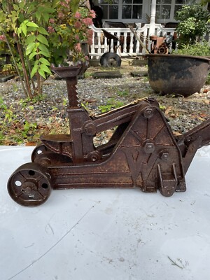 VINTAGE ANTIQUE WALKER Roll-A-Car Floor Jack No. 745 Series B $125.00