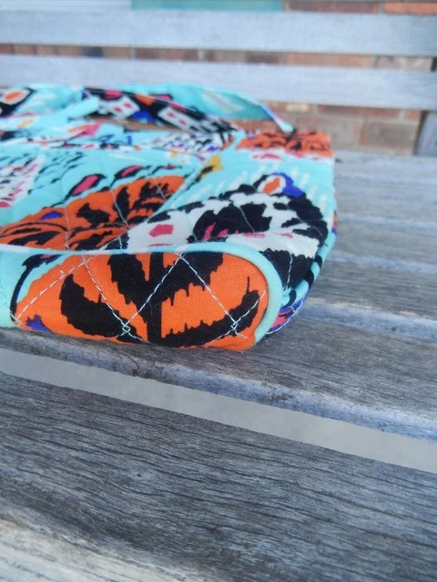 PUEBLO Hipster Crossbody Shoulder Aztec Bag Green Orange VERA BRADLEY EUC 7