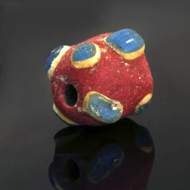 Ancient glass beads: Medieval, Islamic / Byzantine complete horned eye bead