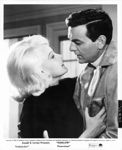 MIKE CONNORS AND Carroll Baker In Harlow 1965 OLD MOVIE PHOTO 2 EUR 6 ...