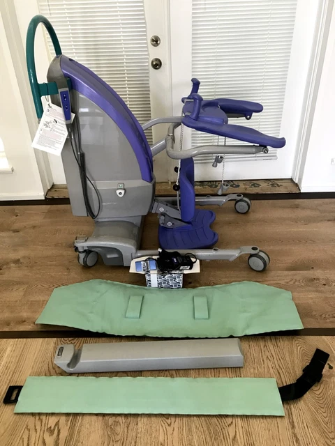 Arjo  Sara Plus Power Sit to Stand Patient Transfer Lift  Battery Sling Charger