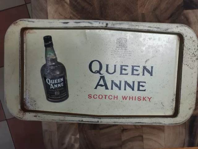 QUEEN ANNE SCOTCH WHISKY VINTAGE TIN TRAY RARE rare rare AND COLLECTIBLE OLD 2