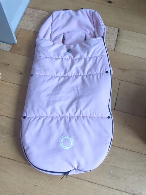 Manguito de pie Bugaboo Cosytoes rosa suave se adapta a burro zorro búfalo abeja camaleón