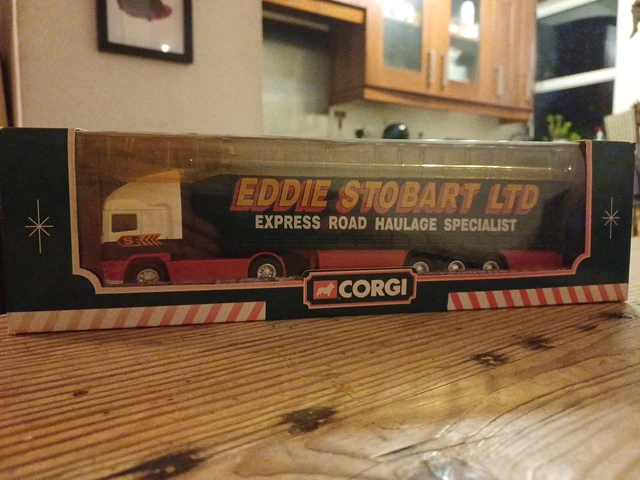 Corgi moden trucks a new era of road transport erf eddie stobart curtainside lorry 1:50 scale diecast model