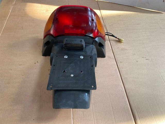 PARAFANGO POSTERIORE PORTATARGA CON FANALE HONDA BALI EX 100cc