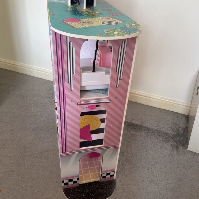 LOL SURPRISE! HOUSE of Surprises Doll Playset Multicolor OMG Fashion ...