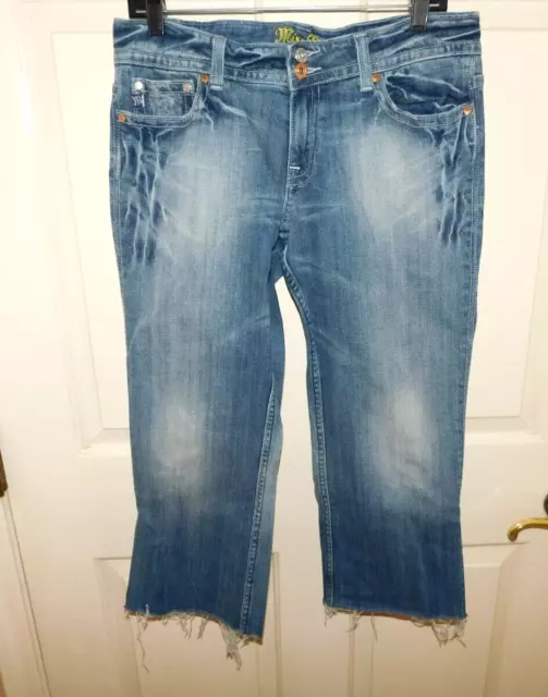 MISS ME WOMEN'S Size 31 Stonewash Cut-Off Cropped Distressed Jeans $3. ...