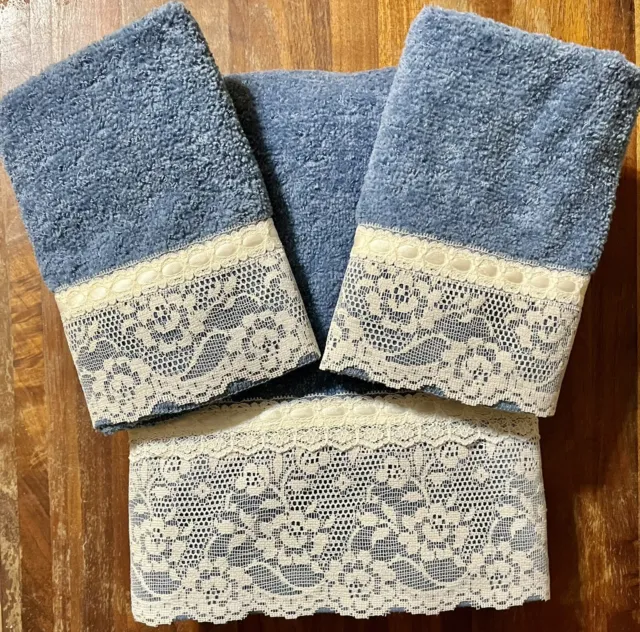 NEW Vintage Dundee Bath Towel + 2 Washcloths Set Blue Velour Cream Ribbon & Lace