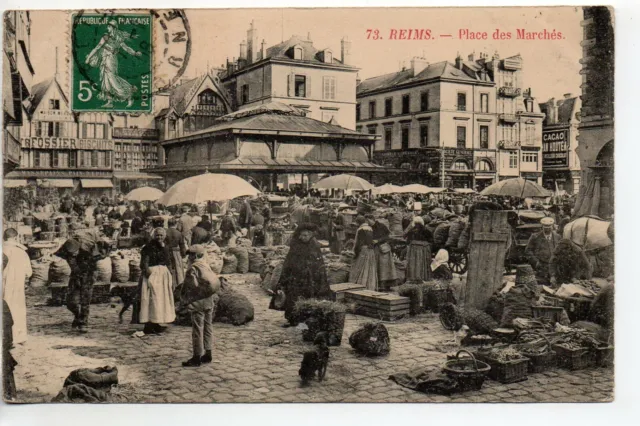 REIMS - Marne - CPA 51 - Théme Marché - la place des marchés