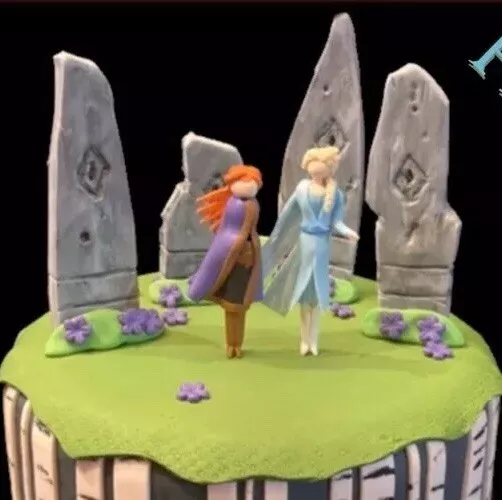 Handmade Cake Topper Decoration Elsa Anna in Stone / Rock Garden from Frozen 2