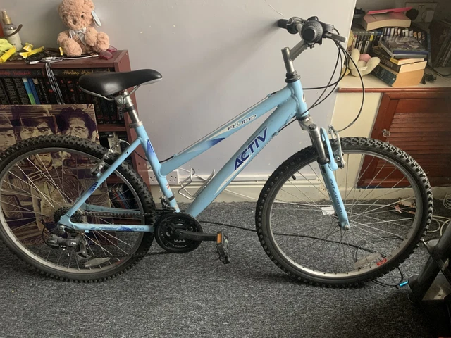 RALEIGH ACTIV FLYTE Women s mountain bike with Shimano Gears