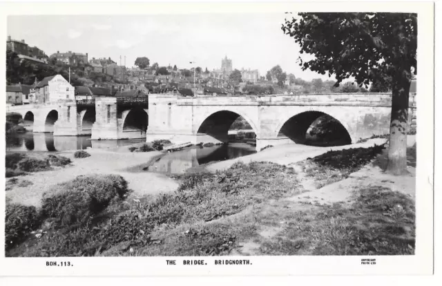 postcard -W015 - bridgnorth view of the bridge