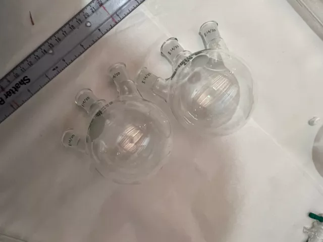 Flask, Round Bottom, 250mL, Heavy Wall, 14/20 - 14/20, 3-Neck