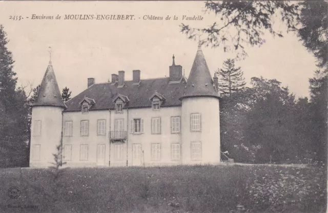 VAUDELLE 2455 château environs de MOULINS-ENGILBERT timbrée 1905