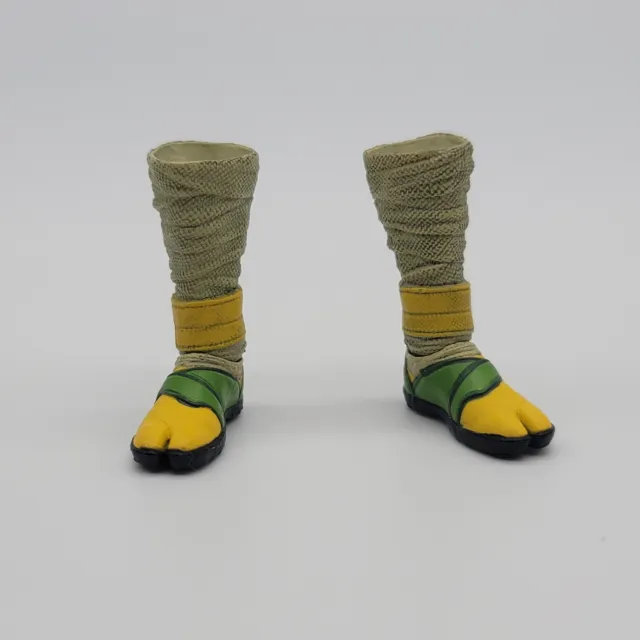 Mezco One:12 Iron Fist Shin Wraps Sandals Shoes Boots 1:12 Scale Custom Fodder