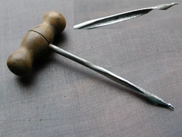 VRILLE MÈCHE A BOIS DE MENUISIER ÉBÉNISTE outil ancien  OLD TOOL 4,4 mm