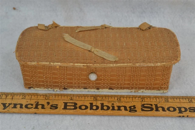 antique 1850s Shaker community poplarware sewing box 6x2 original 19th c
