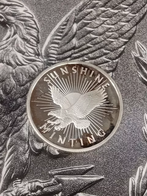 Sunshine Minting Silver Eagle 1/2 Troy Ounce .999 Fine Silver Round TP-5676