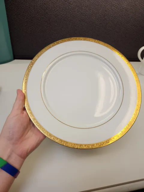 Set of 8 dinner plates Sango 8453 vintage china in Empress Gold