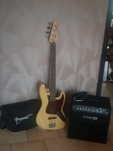 guitare basse électrique avec ampli
