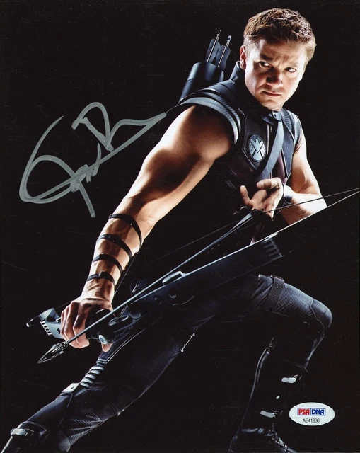 JEREMY RENNER Signed 8x10 Photo PSA/DNA AUTO