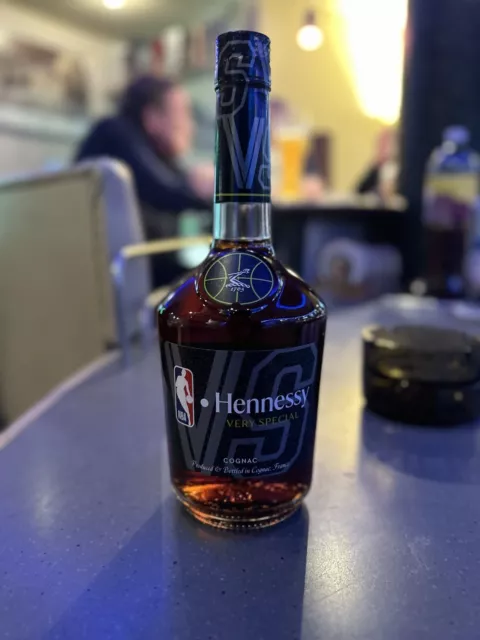Hennessy VS NBA Edition Cognac - 40 % Vol. / 0,7 L