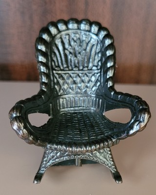 VINTAGE DIE CAST Metal Miniature Pencil Sharpener Antique Wood Stove $9