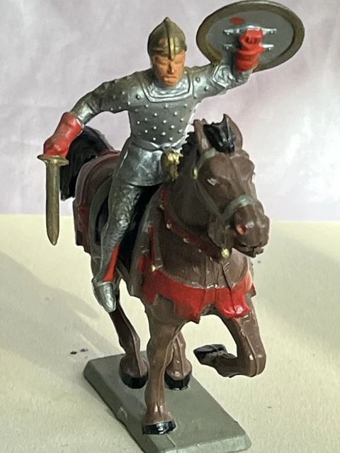SOLDAT / MOYEN Age / Starlux Restaure EUR 5,00 - FR