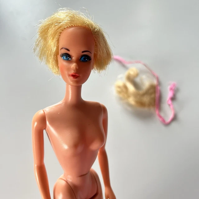 Poupée Barbie Vintage – Fabriquée à Hong Kong – Collection