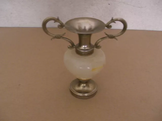 Ancien Vase Pique Fleurs Metal Et Pierre