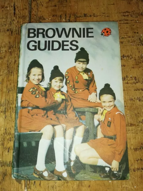 VGC VINTAGE LADYBIRD BOOK  BROWNIE GUIDES  SERIES 706   1st EDITION