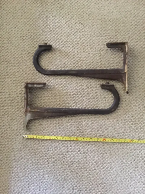 Pair of antique /vintage heavy metal sink wall brackets Supports BS108