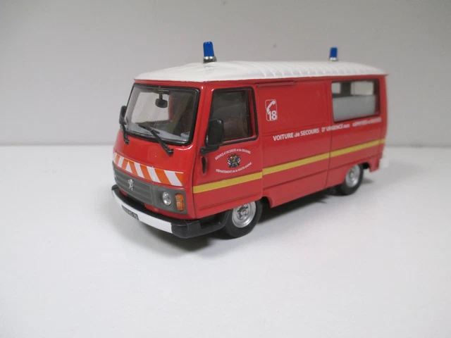 FOURGON PEUGEOT J7 Ambulance NOREV 1/43° EUR 50,00