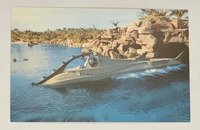 Postal de Walt Disney World; 20.000 leguas de viaje submarino; no enviada por correo