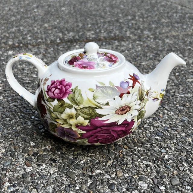 ST MULTIMOTIF Flower Fine Bone China Teapot & Lid England 4.5